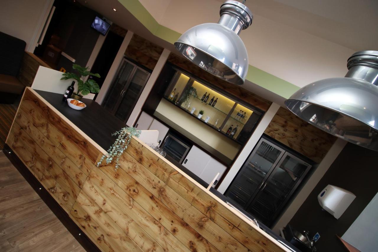 ניופורט Silurian Hotel Newport מראה חיצוני תמונה